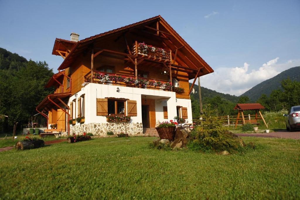 Gasthaus Maria Borlova Ngoại thất bức ảnh