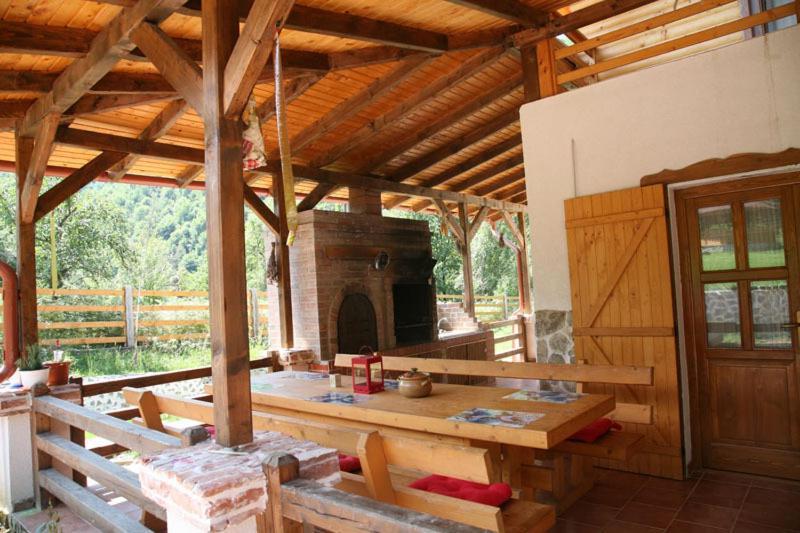 Gasthaus Maria Borlova Ngoại thất bức ảnh